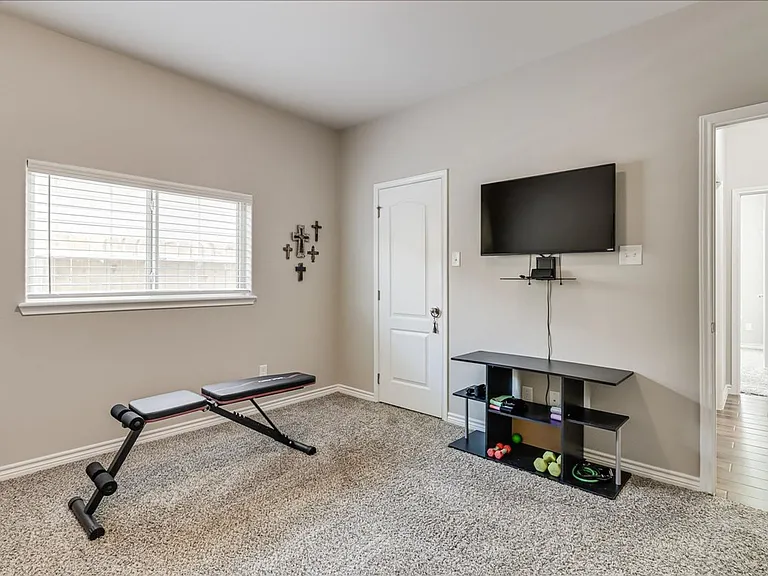 7610 Quartz Dr — Photo 31