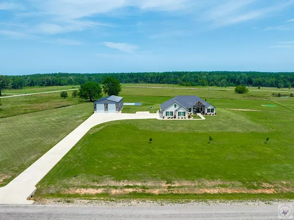 51 Hilltop Rd, Texarkana, TX 75501