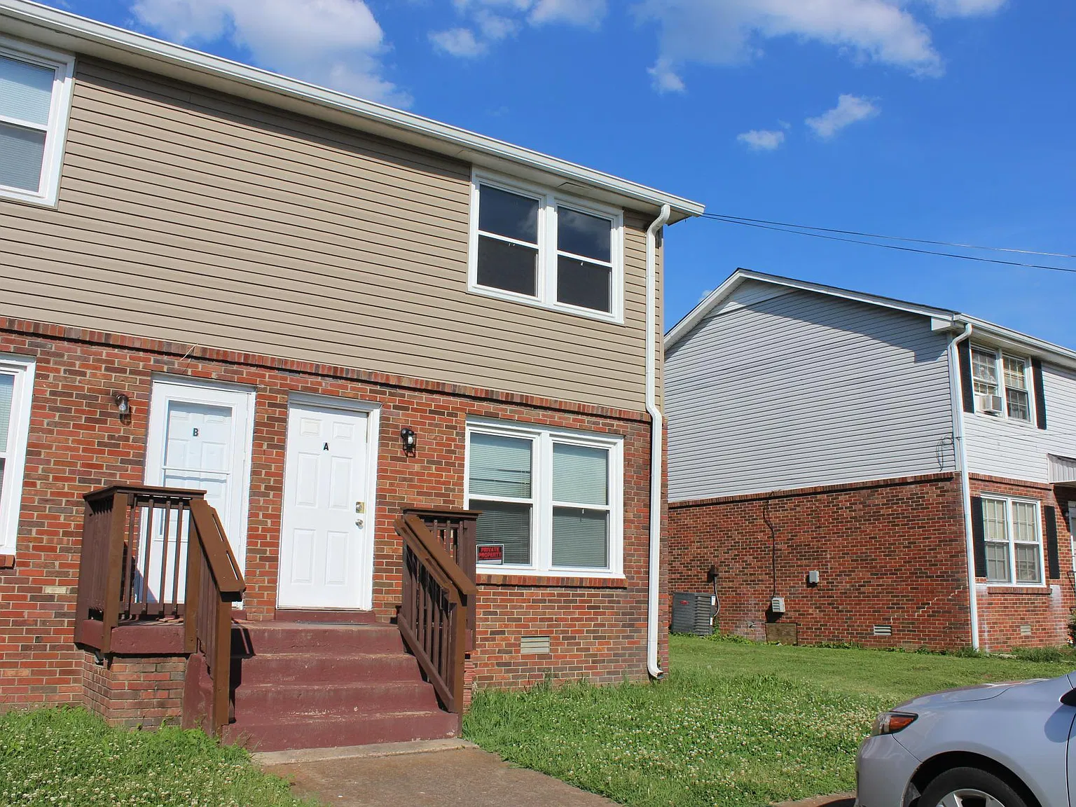3124 Brickdale Ln — Photo 2