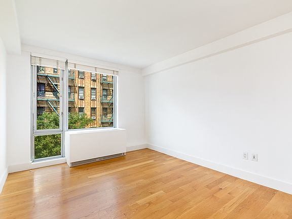4th image of 464 W 44th St APT 5F