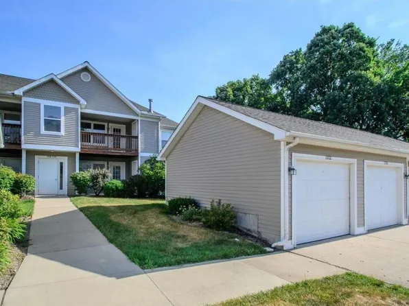 1364 Heatherwood Ln, Ann Arbor, MI 48108