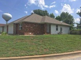 1225 W Bluegrass Rd, Nixa, MO 65714