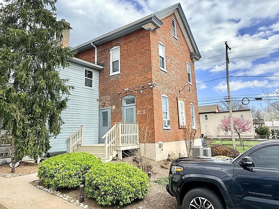 1st image of 377 W Ridge Pike