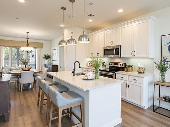 4th image of 200 E Main St #1