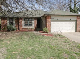 2162 S Western Ave, Springfield, MO 65807