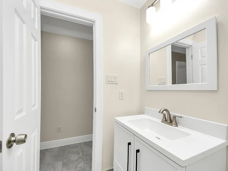 7066 Villa Dr #A — Photo 20