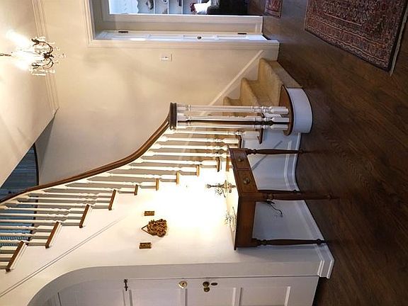 2nd image of 15800 Parkland Dr