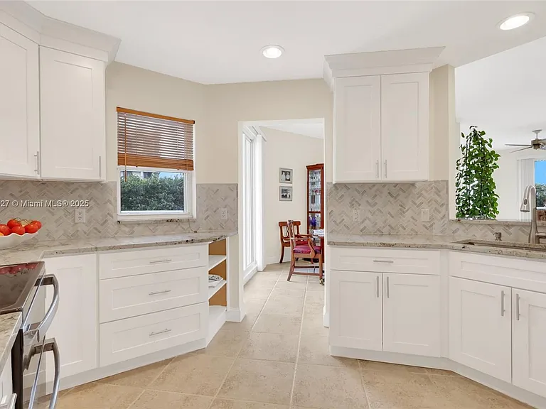 5051 N Highway A1A #6 — Photo 19