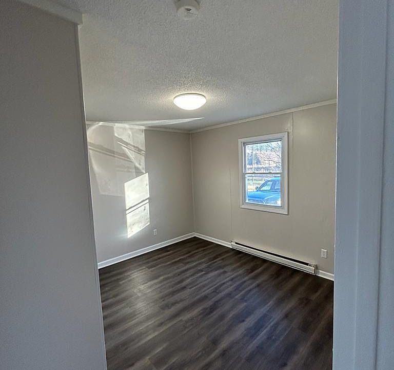 706 Railroad Ave Thomasville, NC Zillow