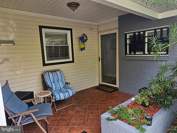 3rd image of 2807 Birdseye Ln