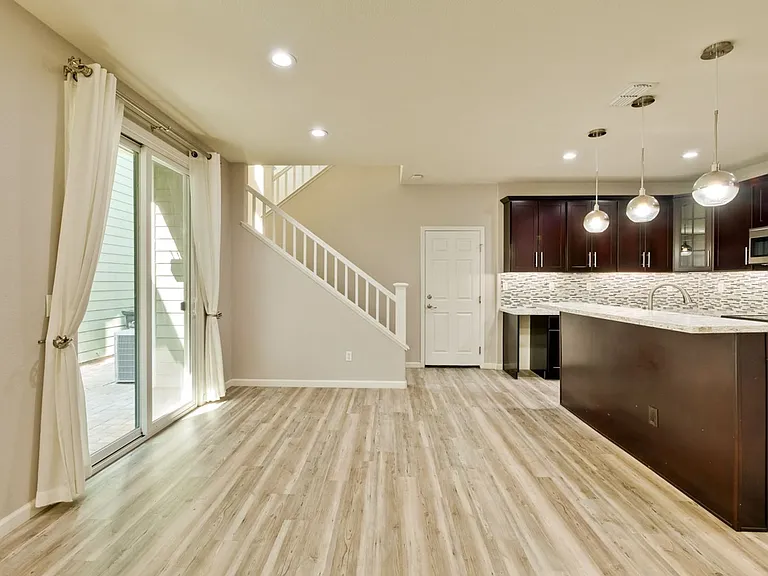 309 Rayos Del Sol Dr — Photo 15