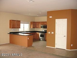 3rd image of 45169 W Windrose Dr