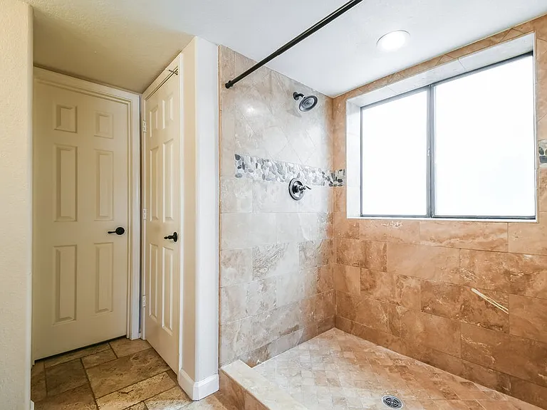 1522 W Del Rio St — Photo 12