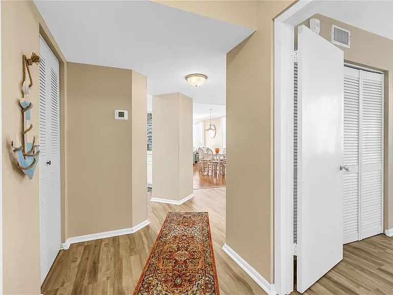 6021 Bahia Del Mar Cir #540 — Photo 33
