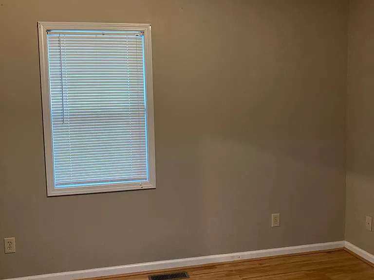314 Deerwood Dr — Photo 2