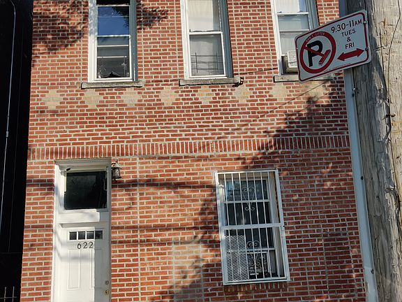 5th image of 622 Van Nest Ave