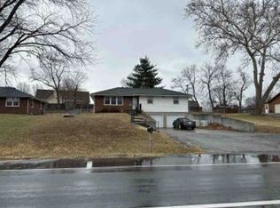 401 S Us Highway 169, Smithville, MO 64089