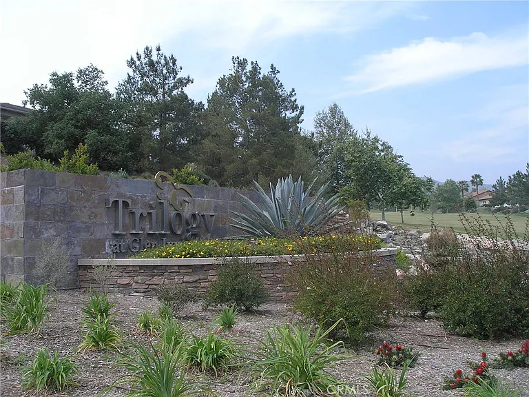 24024 Augusta Dr — Photo 27