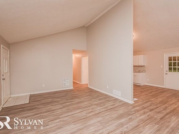 4th image of 3215 George Dr SE #20