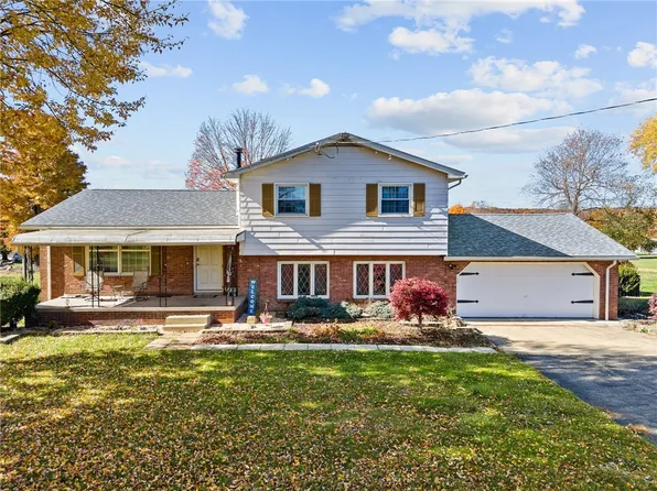 15 Pleasant View Dr, Transfer, PA 16154