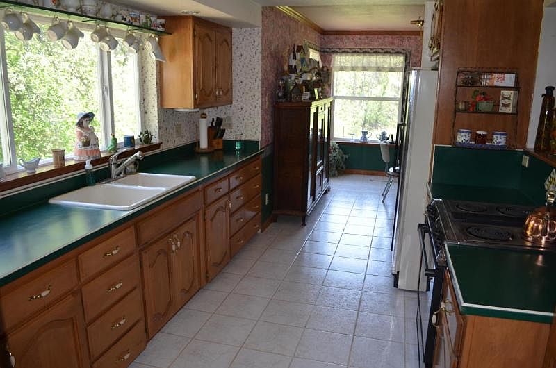 2nd image of 15485 Star Flower Rd