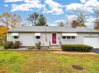 18 Spruce St, Bloomfield, CT 06002