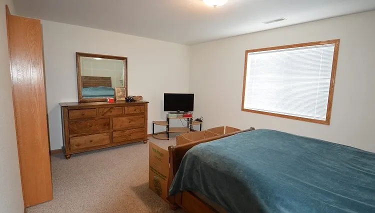 273 Meadowside Dr — Photo 10