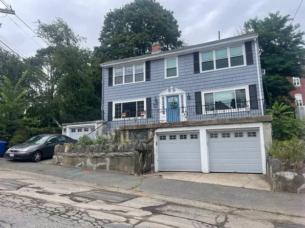 39 Prospect St APT 3, Marblehead, MA 01945
