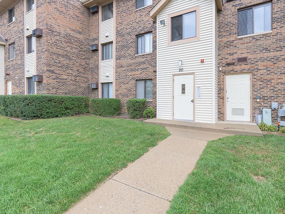 1st image of 20 Echo Ct APT 4