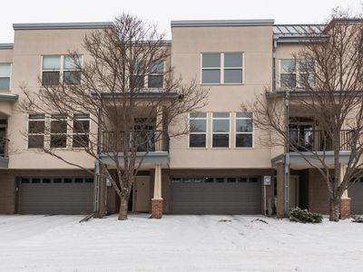 221 1st Ave NE APT 18, Minneapolis, MN, 55413