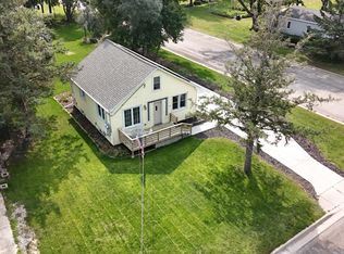 215 W Pike St, Osakis, MN 56360