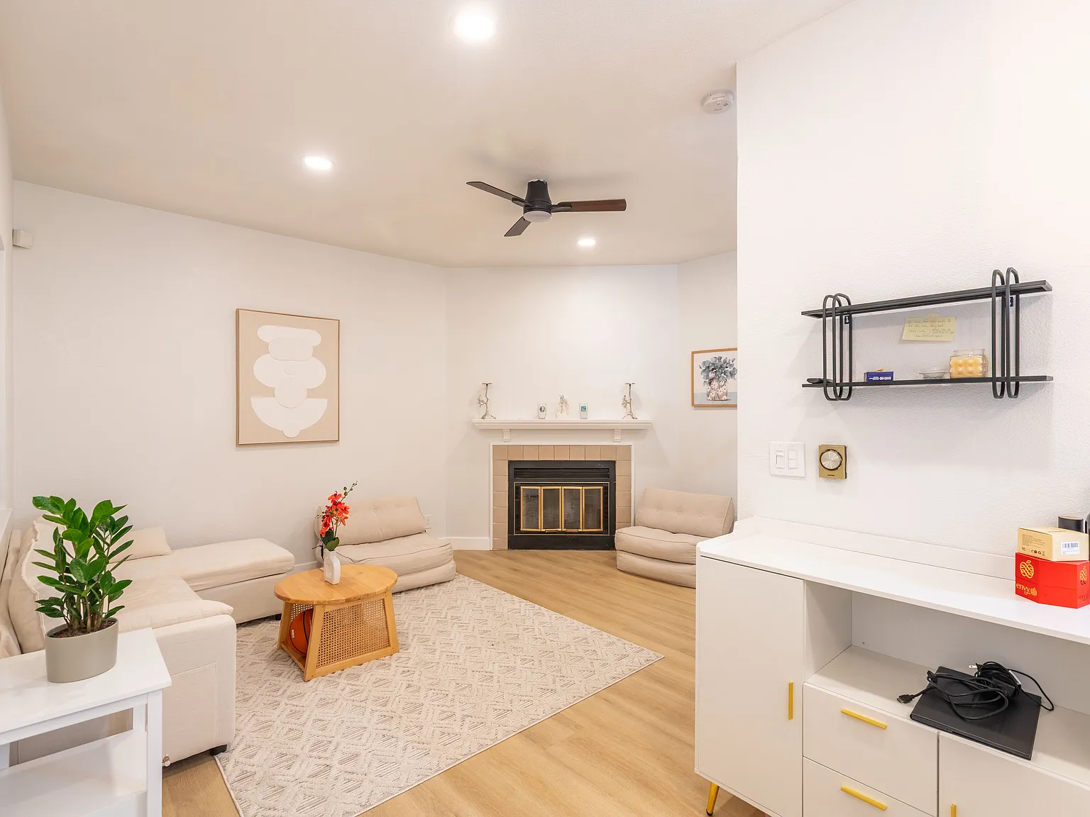 2 bed, 926 sqft, $4,495 — Photo 4