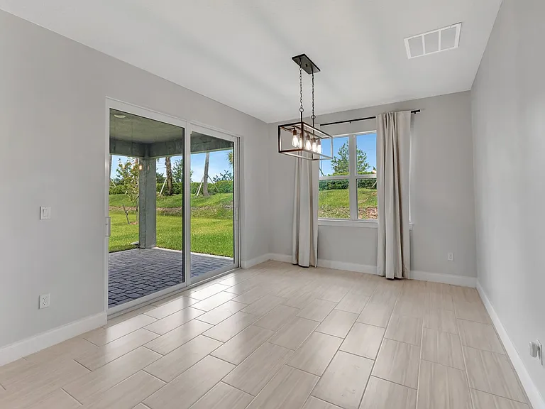 8606 Dahlia Cir — Photo 12