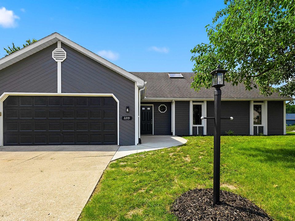 1st image of 2219 Lima Valley Dr