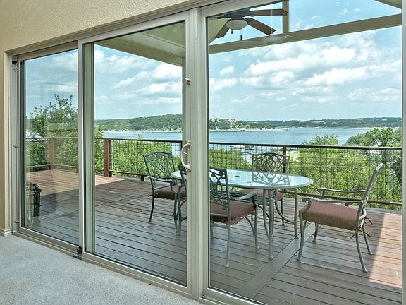 2nd image of 401 Lakeshore Cir