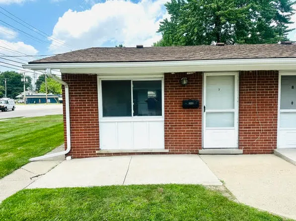 290 North Ave APT 7, Mount Clemens, MI 48043