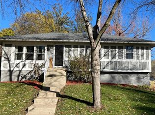 2401 SW South Ct, Blue Springs, MO 64015