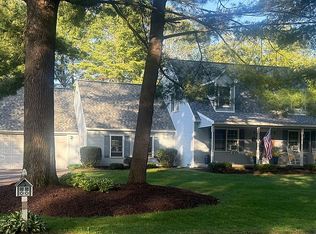 11 Pine Valley Dr, South Glens Falls, NY 12803