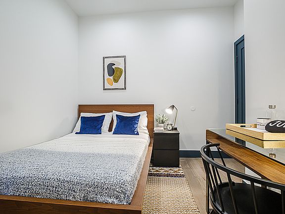 2nd image of 944 Columbus Ave #8