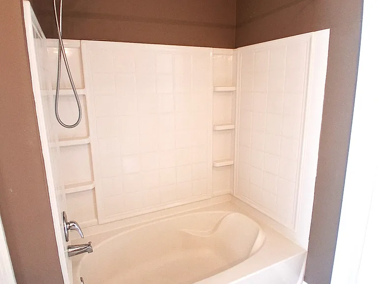 2105 Belle Pointe Aly — Photo 17