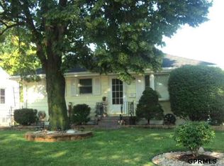 4726 S 52nd St, Omaha, NE 68117