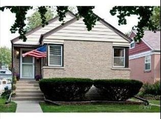 3833 Raymond Ave, Brookfield, IL
