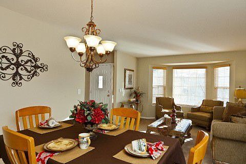 5th image of 6034 Rogers Cir