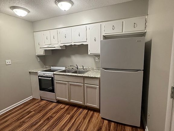 5th image of 3700 Cherryton Dr #26