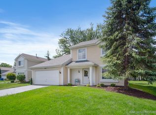 1572 Golden Oaks Pkwy, Aurora, IL 60506