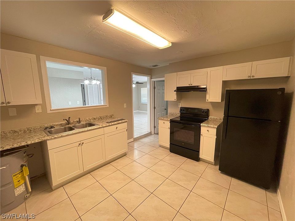 1st image of 566-568 Figuera St