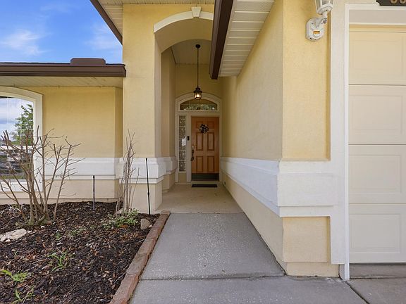 2nd image of 385 Whisper Ridge Dr