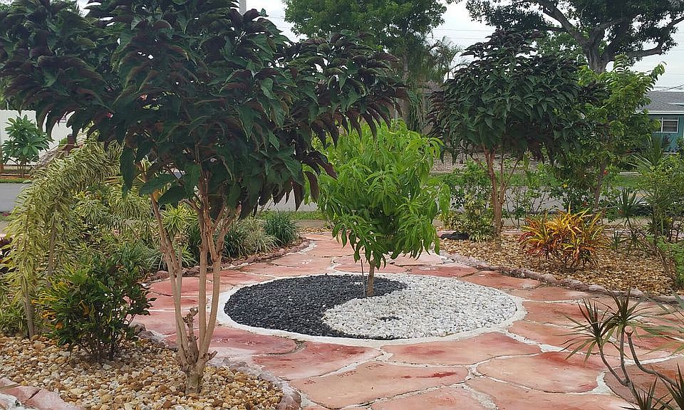 Front garden 