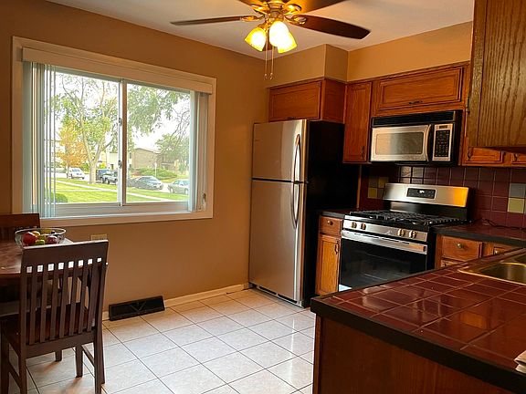 4th image of 8656 Gregory Ln APT A