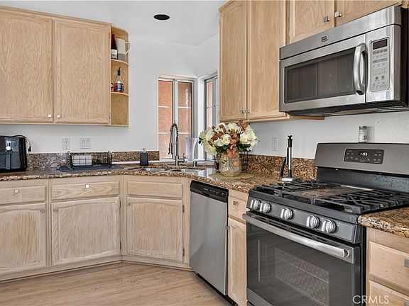 4th image of 3541 Cameo Dr
